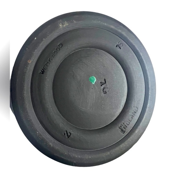 Wedgewood bundle four pieces total no chips or cracks black blue sage 1970s ? - Picture 8 of 9